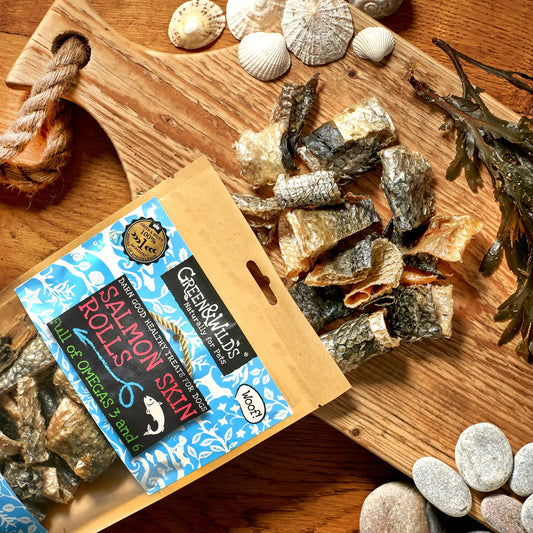 Green & Wilds Salmon Skin Rolls 50g