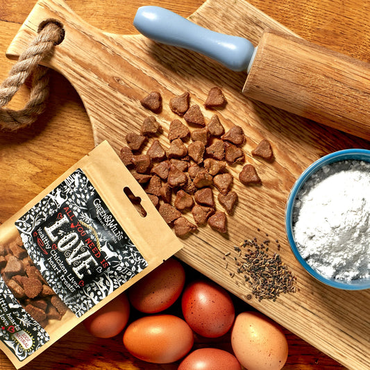 Green & Wilds LOVE Treats 100g